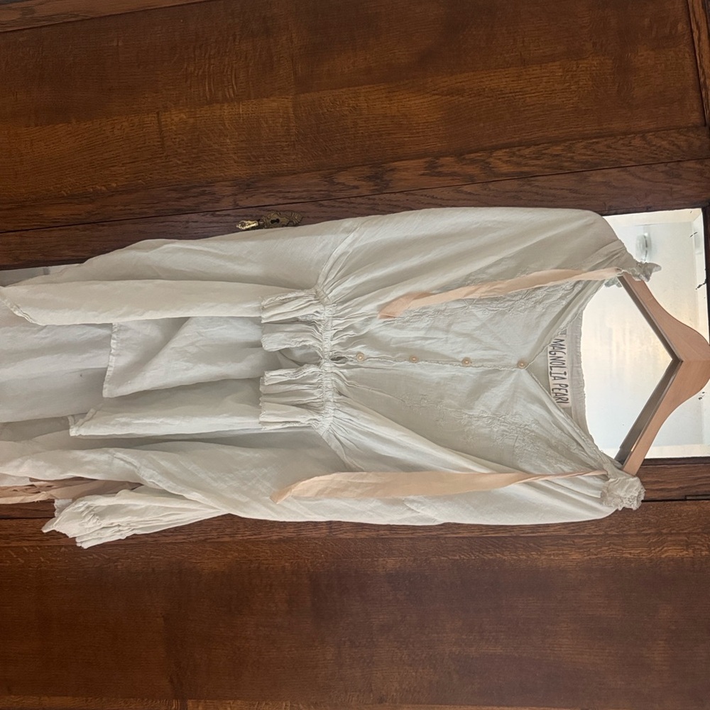 Magnolia Pearl Cream Embroidered Blouse - Picture 4 of 7